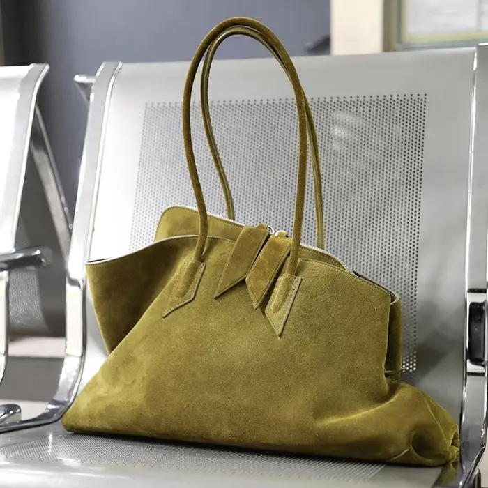 Sac à bandoulière simple en daim mat pour femmes