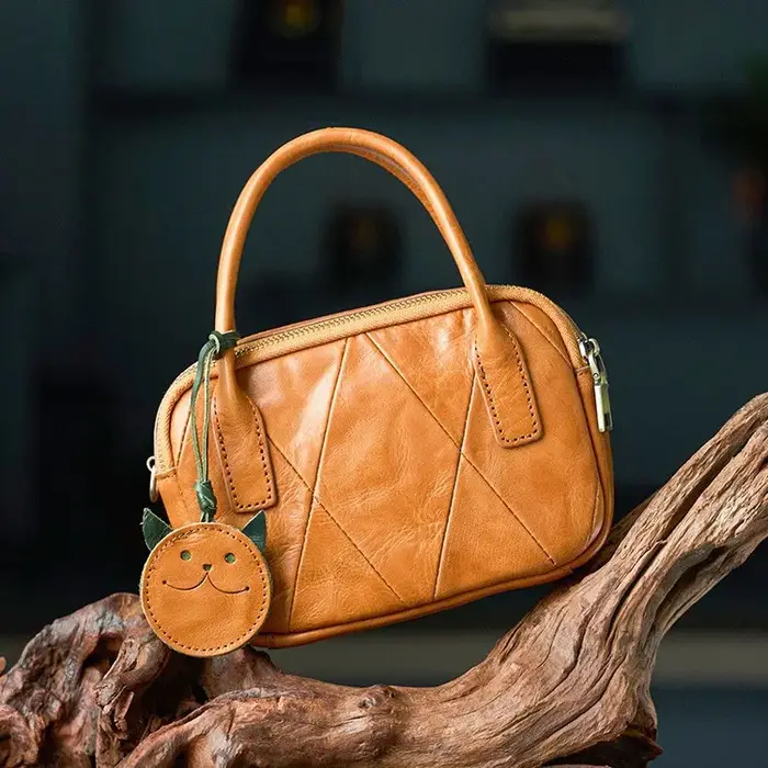 Sac bowling vintage en cuir véritable pour femme