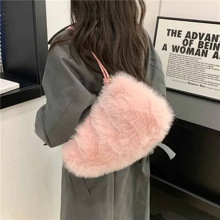 Sac à main chic en fourrure pour femme