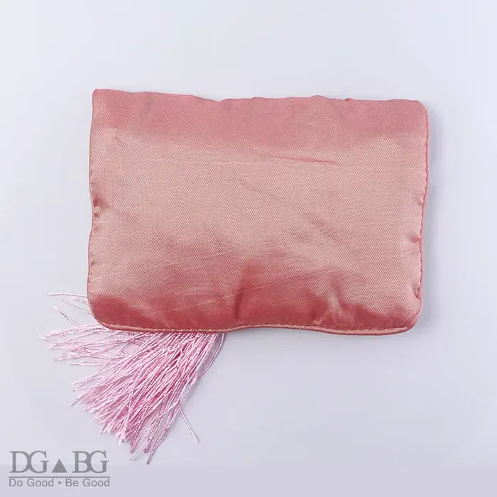 Petit sac à main à fermeture éclair en satin avec boucle magnétique