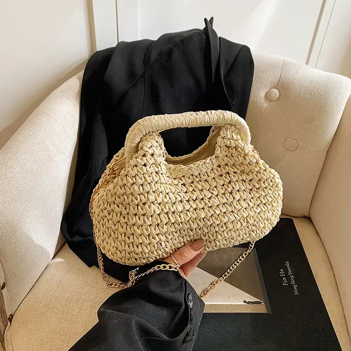 Sac bandoulière tissé à la main pour femme avec chaîne, sac de plage décontracté en paille de couleu