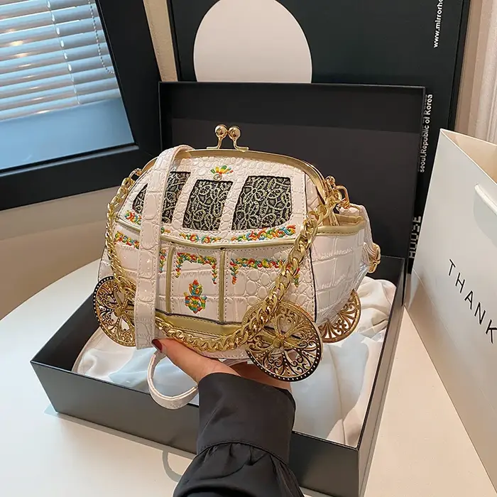 Sacs à main de soirée de marque Royal Carriage pour femmes
