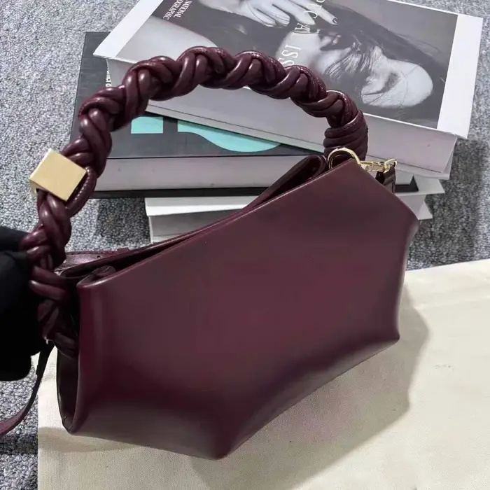 Mini Sac à Main Hexagonal Tressé en Cuir pour Femme