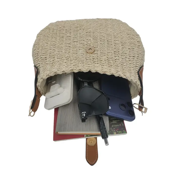Sac à bandoulière tressé en paille pour femme