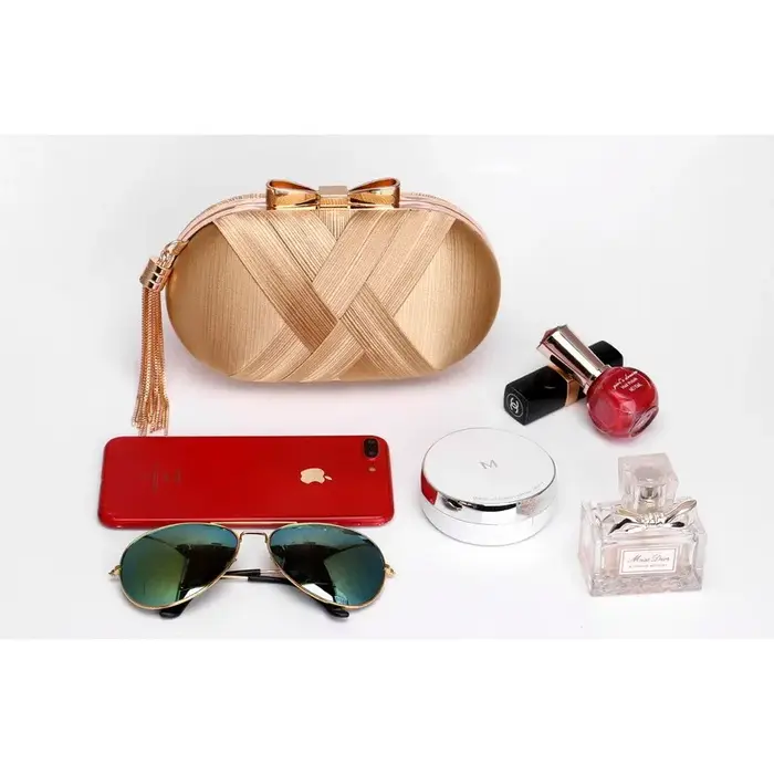 Pochette élégante pour femme avec pompon