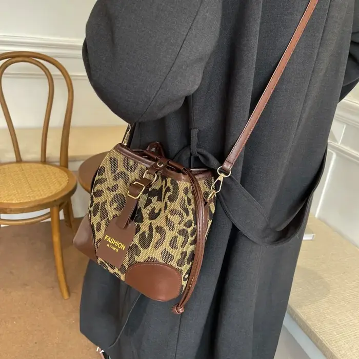 Léopard petit cuir PU femmes seau sacs à bandoulière 2024 automne sac