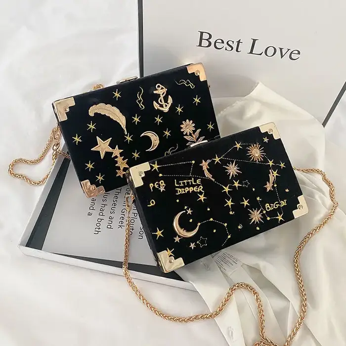 Petit sac carré en velours pour femmes