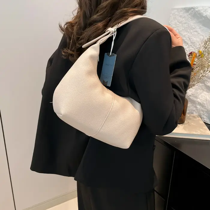 Sacs sous les bras pour femmes