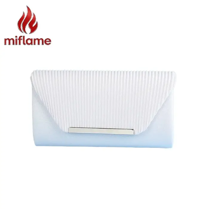 Pochette de soirée à motif coquillage
