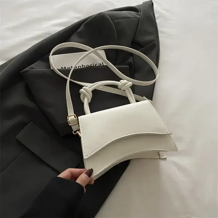 Sac à bandoulière tendance pour femmes, sac à bandoulière de styliste élégant, sacs carrés en cuir P
