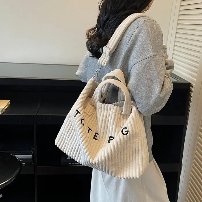 Sac fourre-tout en velours côtelé pour femmes
