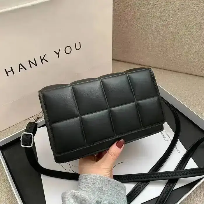 Sac bandoulière carré pour femme en cuir PU de luxe, sac à l'épaule tendance, sac messager classique