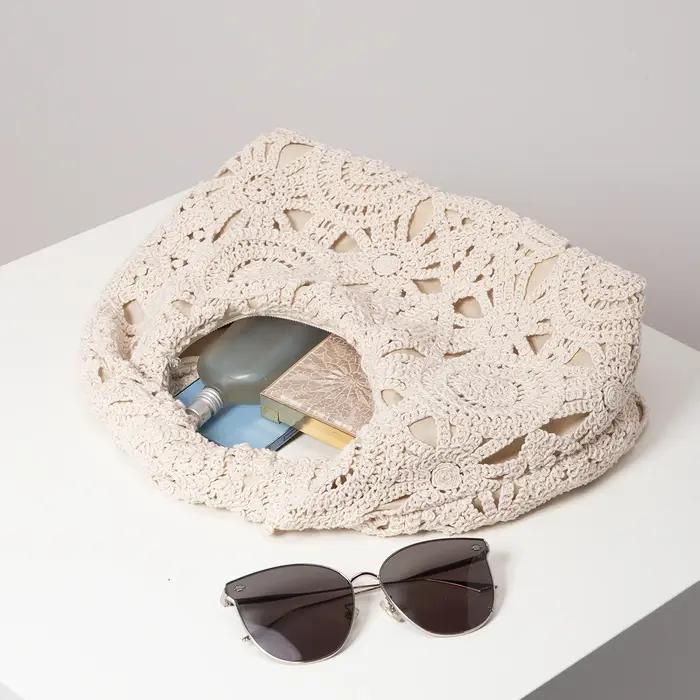 Sac à main tissé à motifs