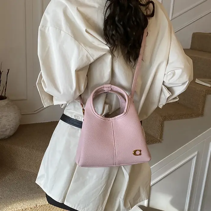 Sac fourre-tout hobo en daim marron pour femme