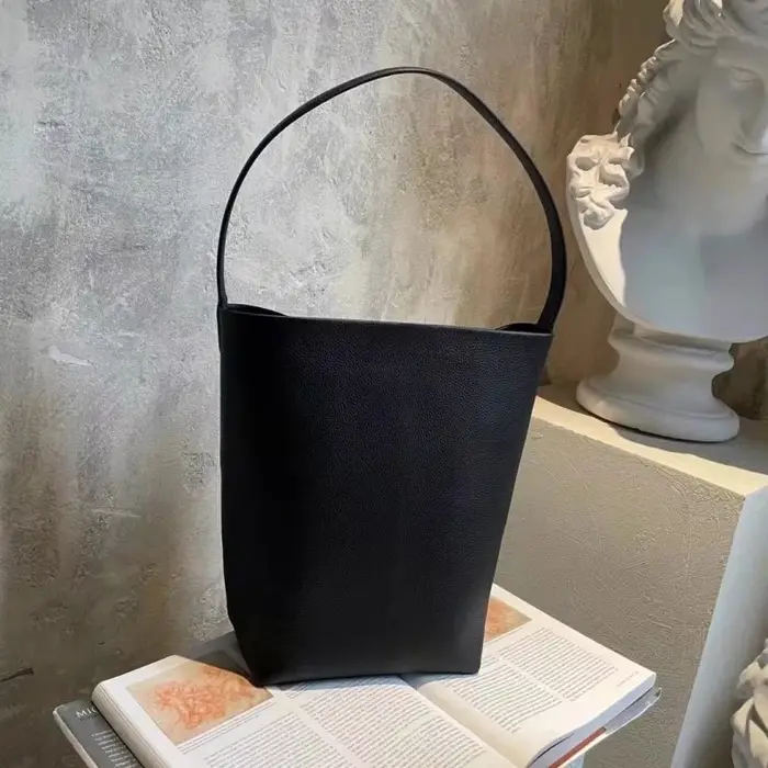 Sac à main minimaliste en cuir PU