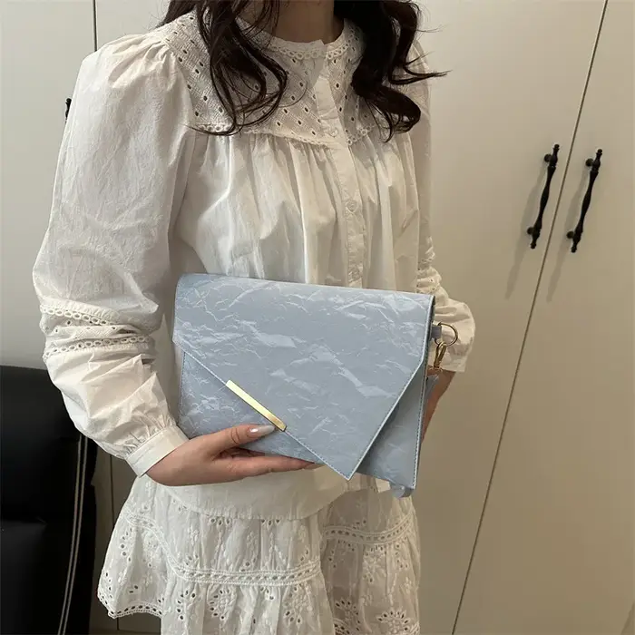 Mode pochette pour femmes en cuir PU souple couleur unie Evelope sac bracelet sacs femme petits