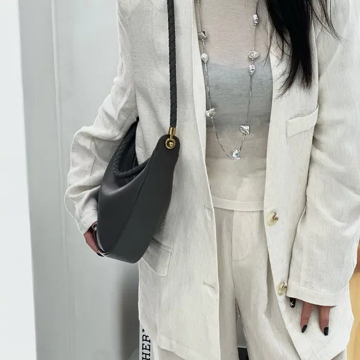 Mendy sac pour femme nouveau sac à main en cuir croissant sous les bras sac Vintage élégant sac à bandoulière trajet quotidien sacs de créateurs de luxe