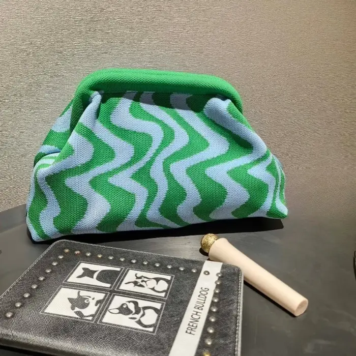2025 NOUVEAU dames plage sac à bandoulière Vintage lettre Crochet tricoté fourre-tout