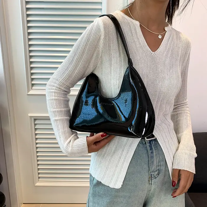 Sac fourre-tout en cuir verni pour femme