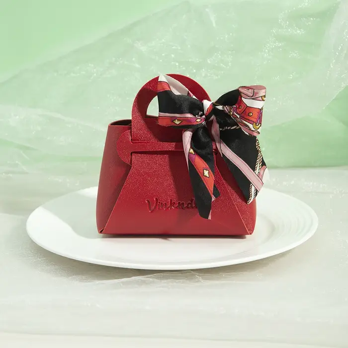 Sac à main en cuir rouge à faire soi-même