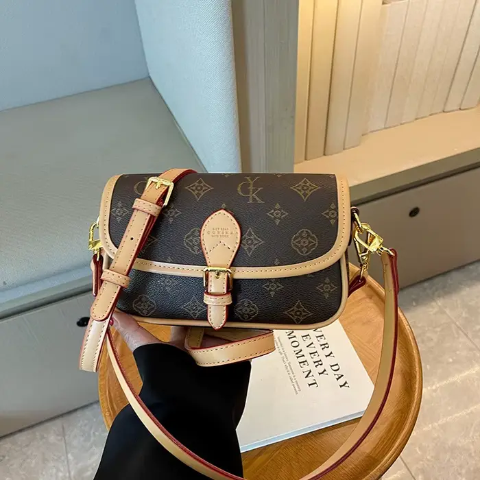 Sac carré tendance à imprimé floral pour femme