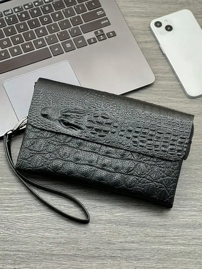 Pochette motif Crocodile à la mode