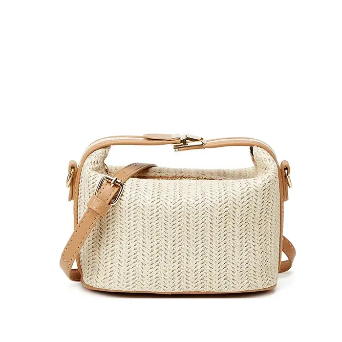 Sac seau en paille tressée