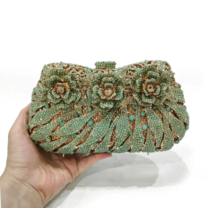 Sac de dîner incrusté de diamants