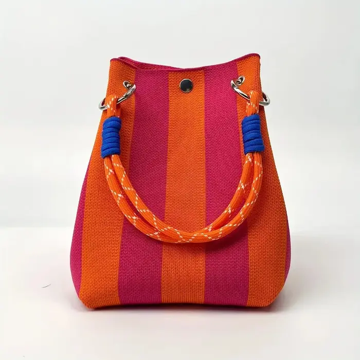Sac seau tissé multicolore