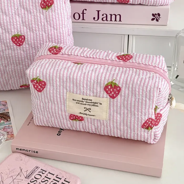 Sac à cosmétiques matelassé rose fraise pour femmes