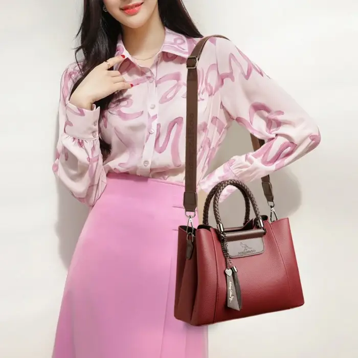 Sacs à main à bandoulière design pour femmes Sac poignée tissée en cuir de haute qualité fourre-tout