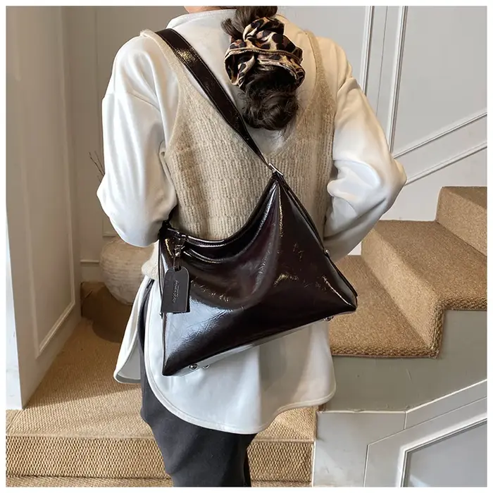 Sac à main en cuir chic et classique pour femme