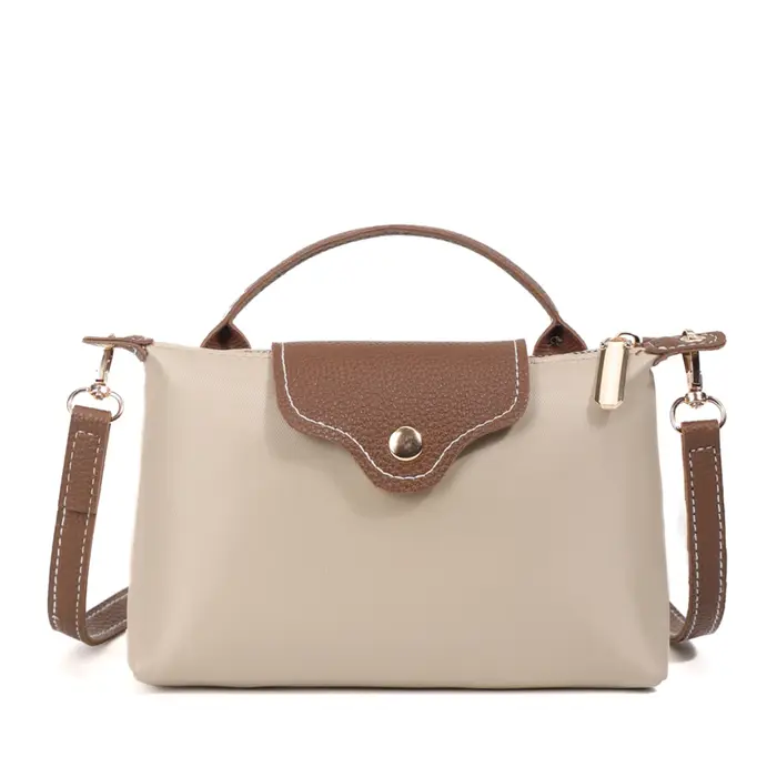 Sac à bandoulière tendance et à la mode