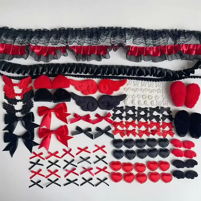 Sac de matériel de bricolage fait à la main en dentelle noire et rouge