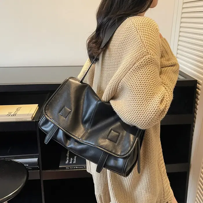 Sac enveloppe noir Simple