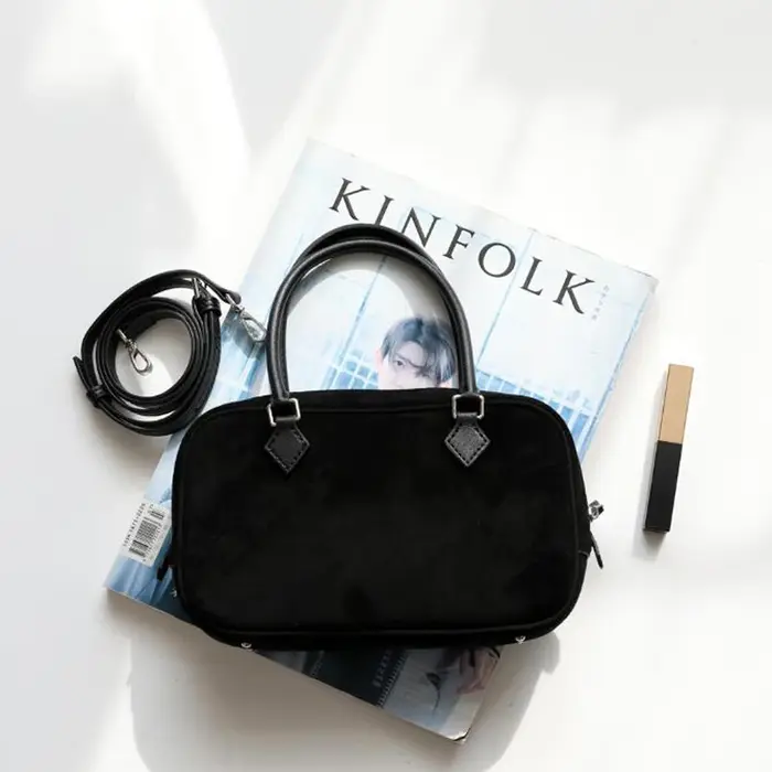 Sac à main de luxe en cuir suédé naturel pour femme, avec longue bandoulière, sac à rabat, sac porté