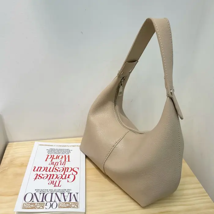 Femmes Vintage sous les bras sac en cuir PU souple Hobo sacs à bandoulière nouvelle couleur unie décontracté aisselle sac à main filles en plein air quotidien sac fourre-tout