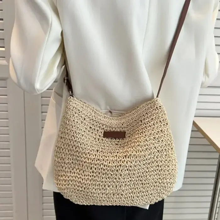 Sac bandoulière tressé en paille pour femme