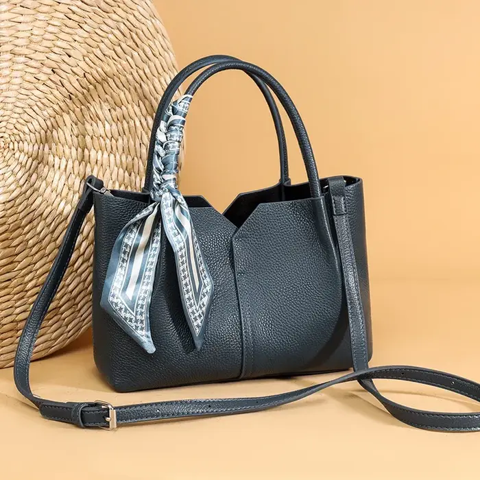 Sac fourre-tout en cuir de vachette véritable pour femme