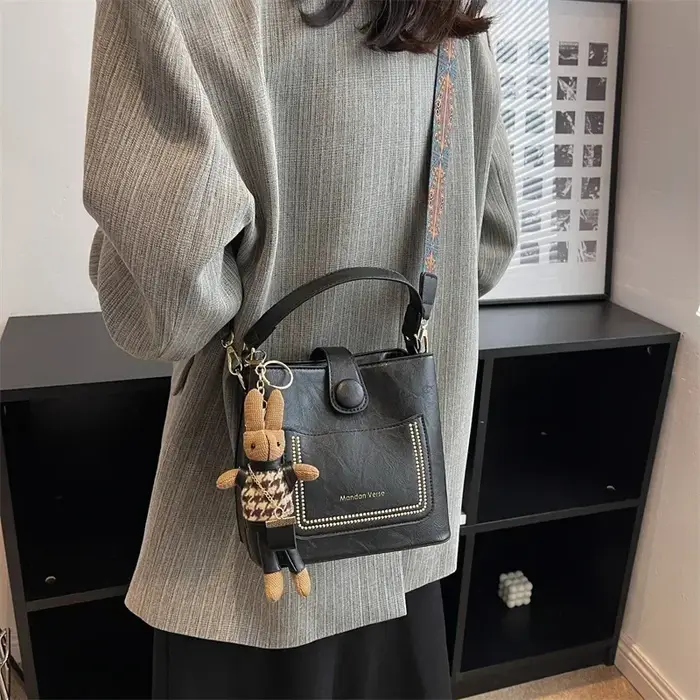 Petit sac à bandoulière vintage simple en cuir PU pour femme