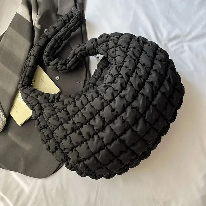 Sac à bandoulière Hobo avec Design plissé
