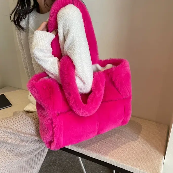 Sacs à main en fausse fourrure pour femmes
