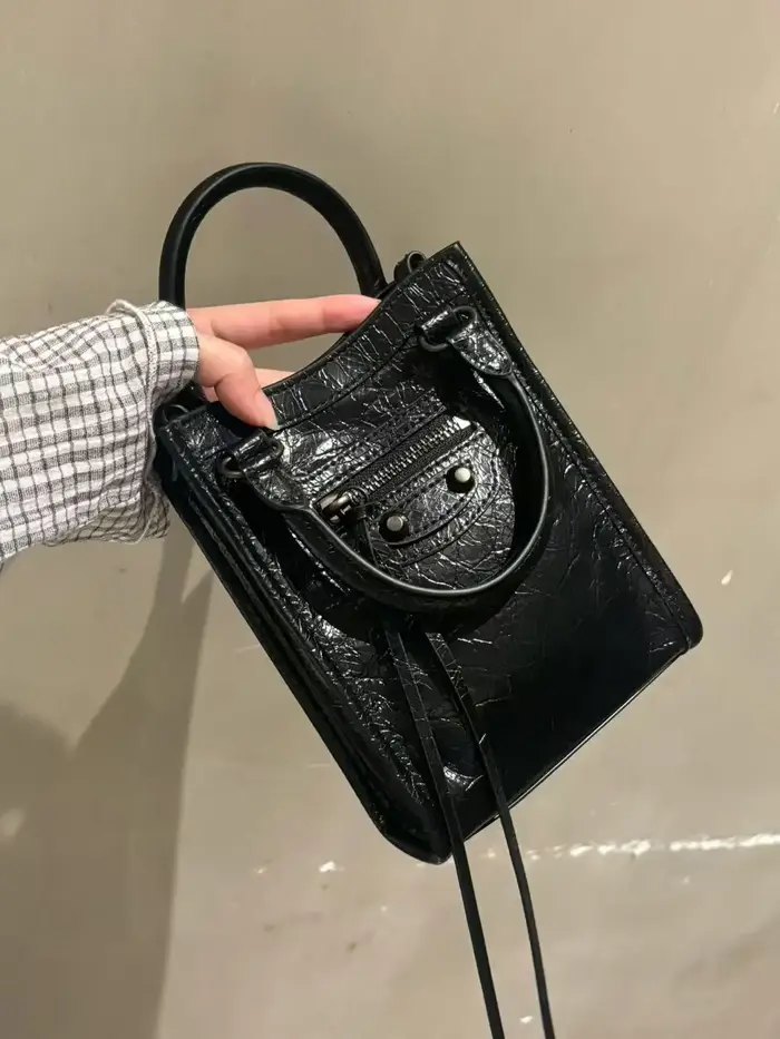 Sac fourre-tout style mini-moto 2026, tendance streetwear, en cuir véritable, sac à bandoulière pour