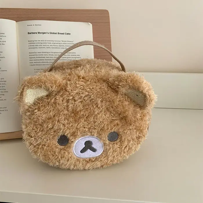 Étui de maquillage en peluche