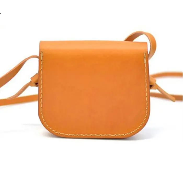 Patron de couture en cuir pour sac messager fait à la main