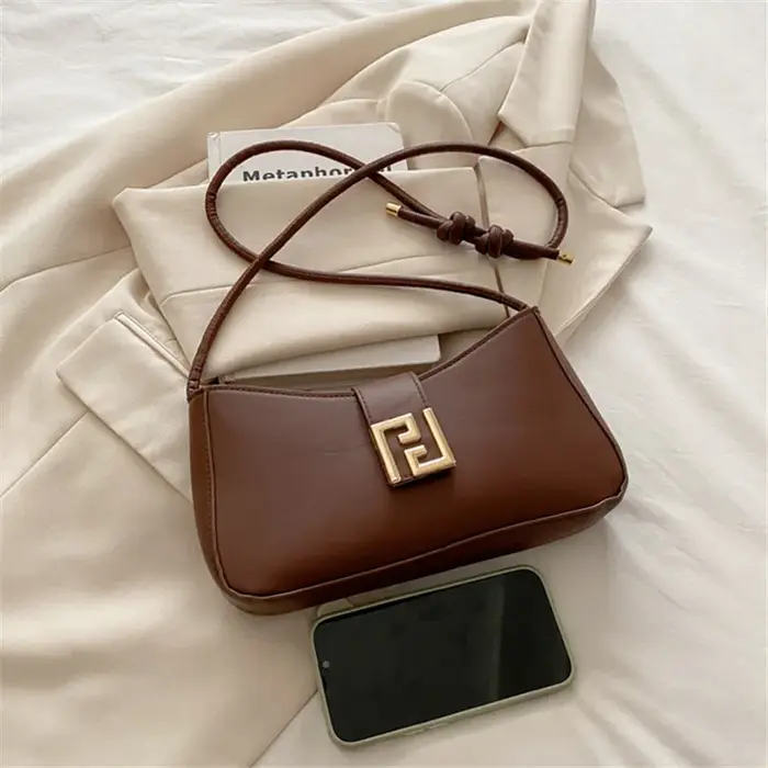 Sac sous les bras Baguette chic