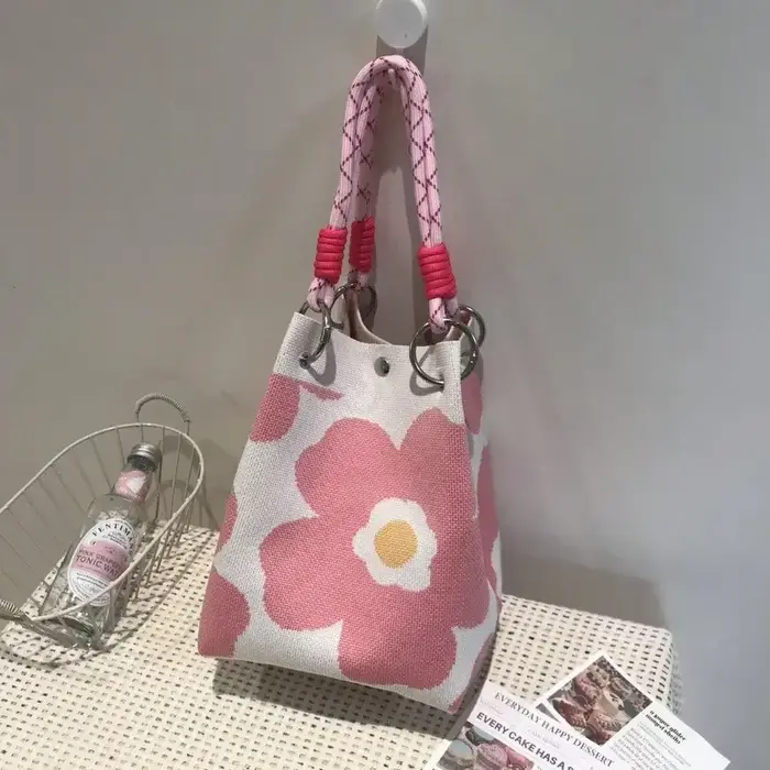 Sac à main tricoté élégant pour femmes