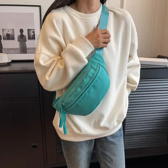 Sac de poitrine demi-lune pour femmes