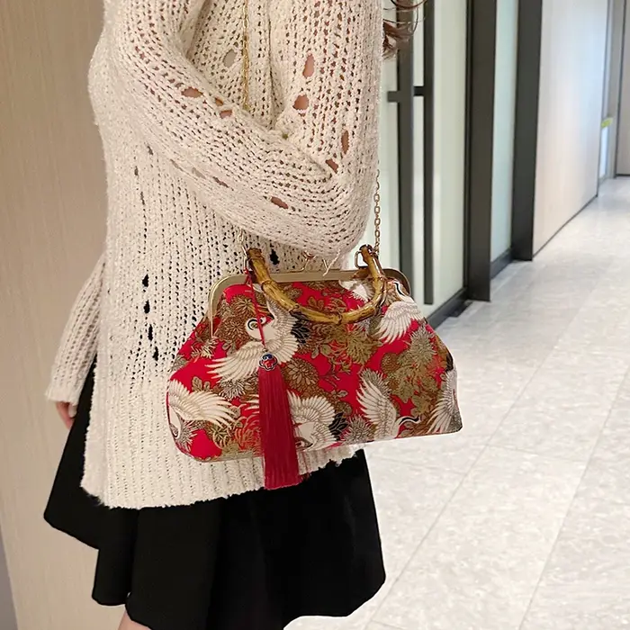 Mini sac à main en bambou brodé pour femme
