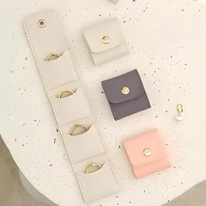Lot de 2 mini pochettes à bijoux en cuir PU